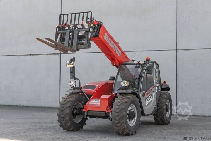 Телескопический погрузчик Manitou MT 930