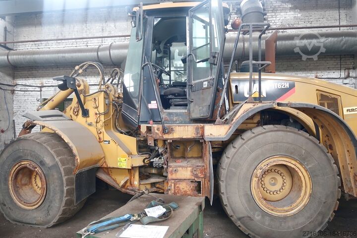 колёсный погрузчик Caterpillar IT62H