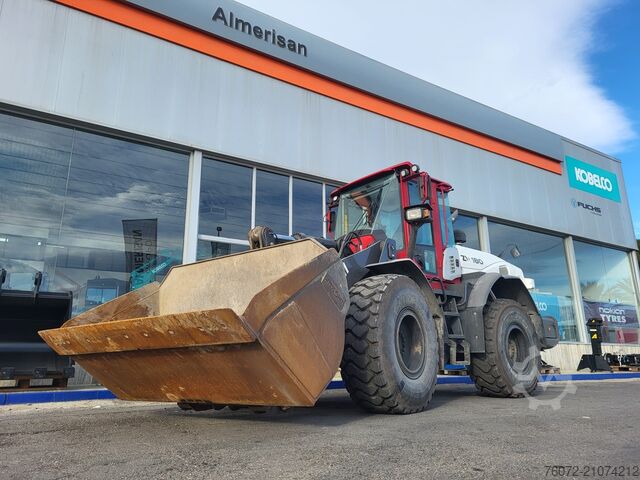 погрузчик с колёсным шасси Hitachi ZW180-5B