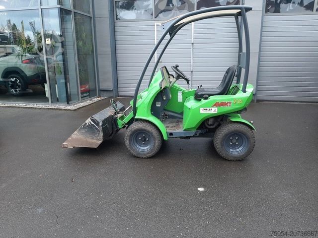 Погрузчик с колёсным шасси AVANT_TECNO 216