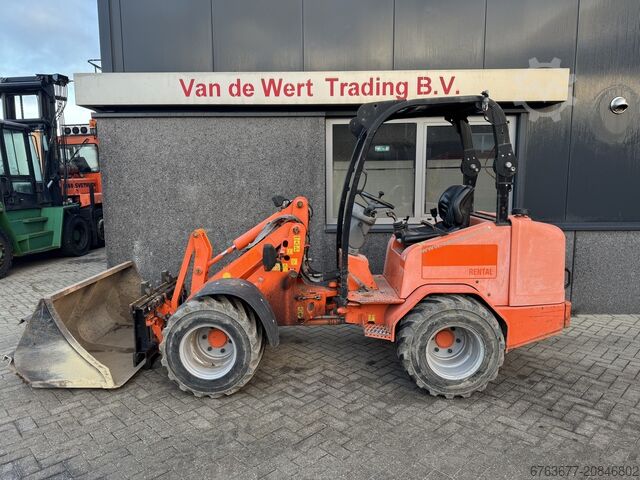 Колёсный погрузчик Schaffer - 2436 - ковш - колёсный погрузчик - 200 часов - 2011 год - ковш - вилка SCHÄFFER Wiellader Schaffer - 2436 - shovel - wiellader - 200uur - 2011 - bak - vorkenbord