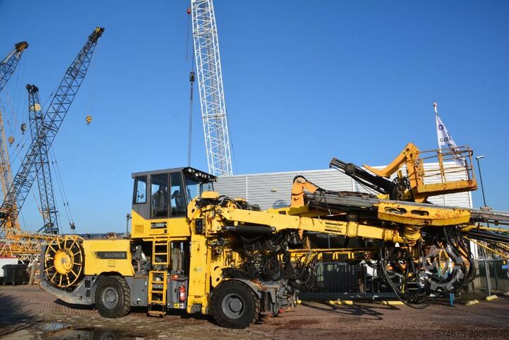 Земляная бурильная машина Atlas Copco Boomer WE3 C30