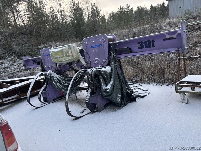 кран-манипулятор на шасси грузовика Sata Sata Teräs NKL