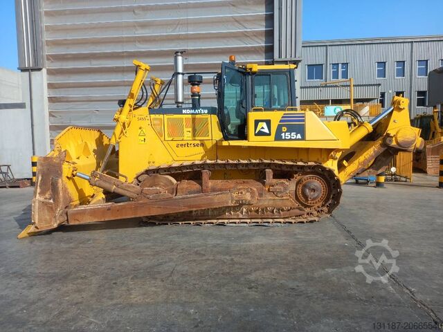 Нивелировочная машина Komatsu D155A-6R (4 pcs available in Abu Dhabi)