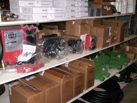 Топливный насос  brandstof pompen