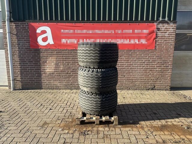 Колесо с шиной  