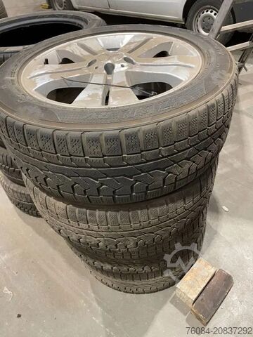 Колеса с комплектом шин Kumho Kumho banden met Mercedes velgen 255/50 R19 107V