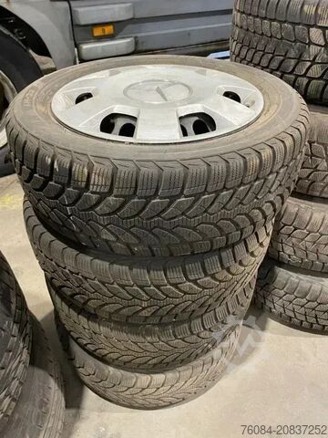 Колеса с комплектом шин Bridgestone *Mercedes deksels met banden*205/55R16
