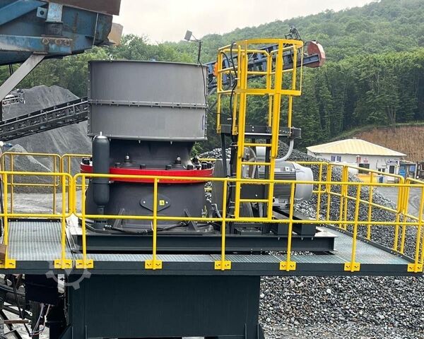 Дробилка Polygonmach PTC300  track cone crusher HP300