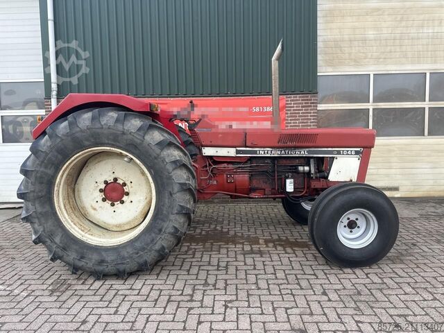 Тягач International 1046