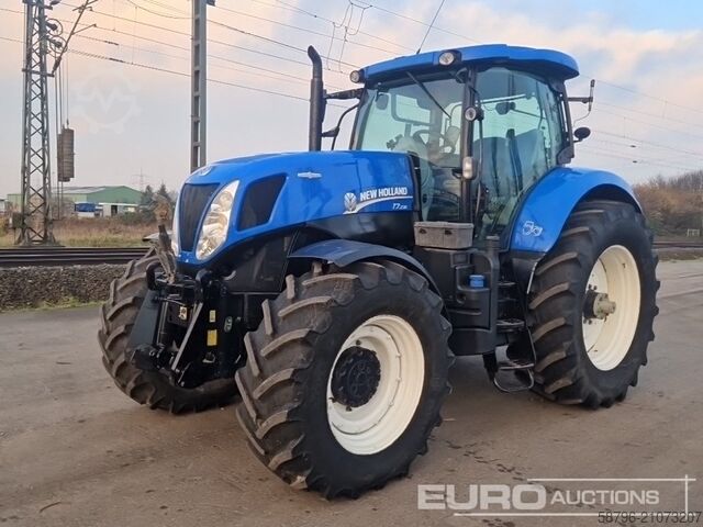 трактор New Holland T7.235