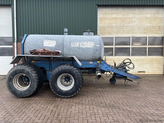 Разбрасыватель навоза BSA 