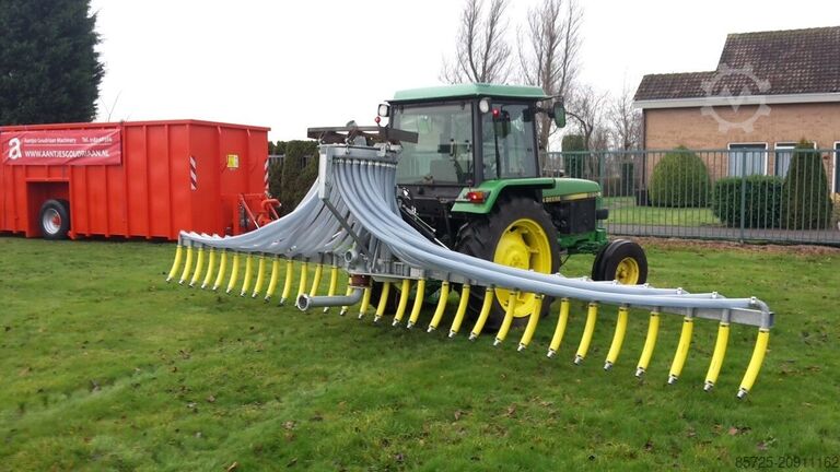 Разбрасыватель навоза  Bemester