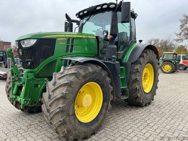 Сельскохозяйственная машина  6250R