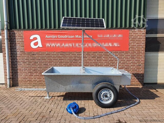 Подающий транспортер  Zonnedrinkbak 900 L  grootvee - Nieuw