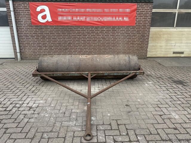 Гладкий каток  Landrol - Gebruikt