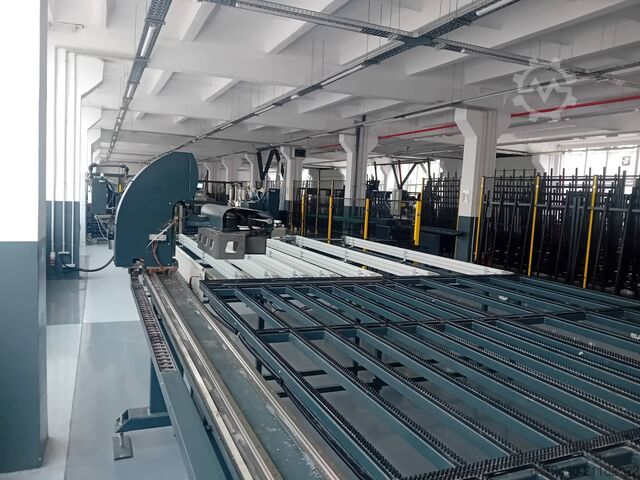 Четырёхголовочная сварочная машина в линии с ЧПУ Murat KD 658/20 +CN 770/20