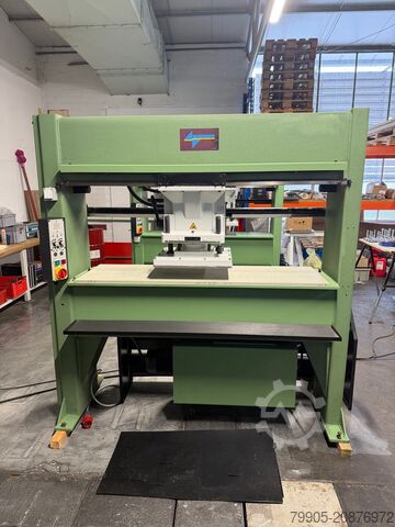 Пробивка балки тележки Sandt 520