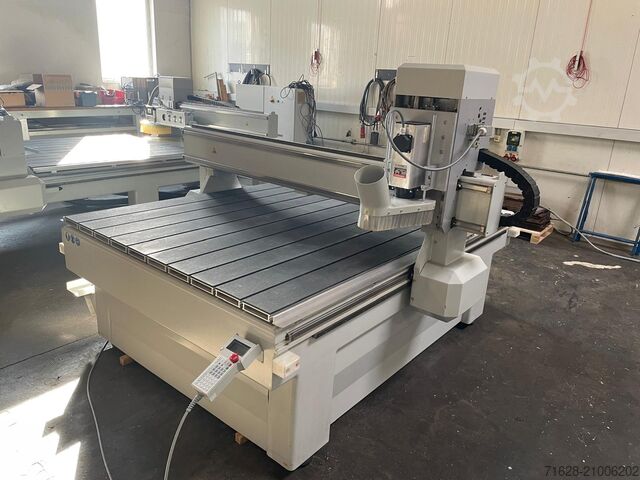 обрабатывающий центр FlexiCAM SL-1515