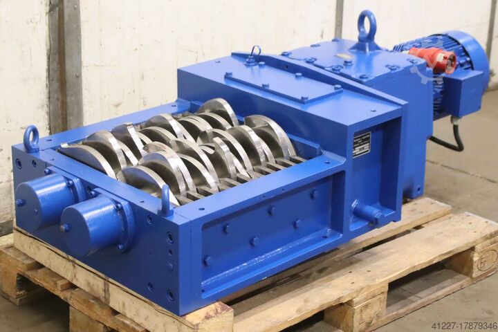 Двухвальный шредер MOCO** AZ11