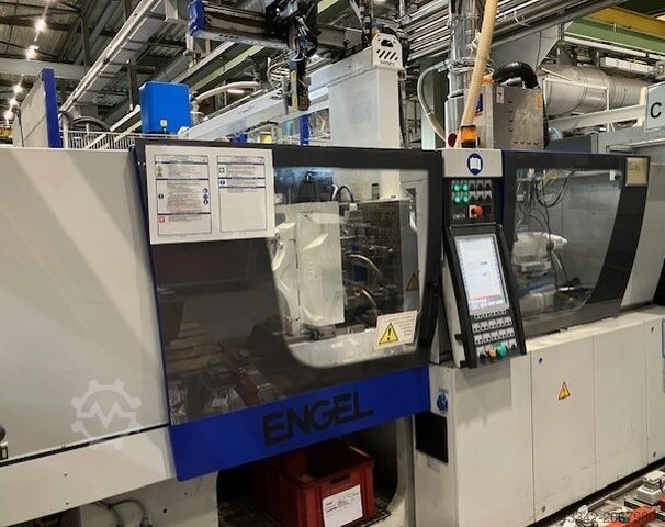 Машина для литья под давлением ENGEL VICTORY VC330/110 TECH