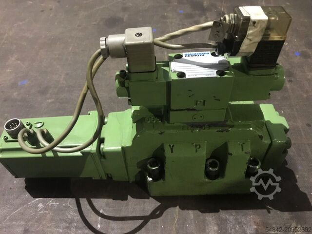 Двойной клапан Rexroth 4WRKE 25 Rexroth 4WRKE 25