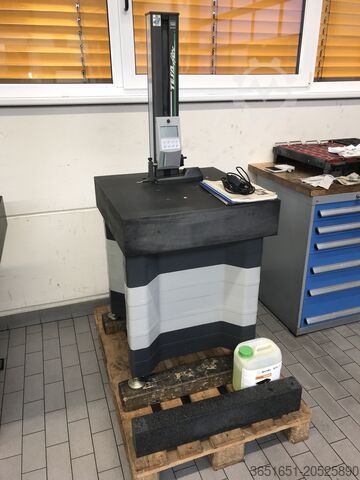 Гранитный поверочный стол с высотомером TESA-Hite 