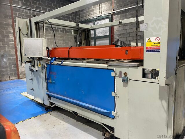 Вакуумное формование / глубокая вытяжка GEISS T7