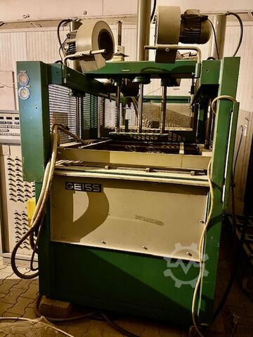 Термоформовщик Geiss DU1000 U2