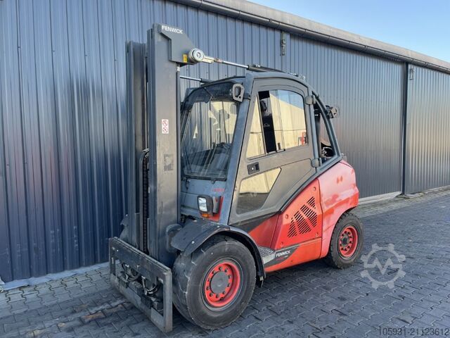 Вилочный погрузчик на сжиженном газе Linde H50T-02