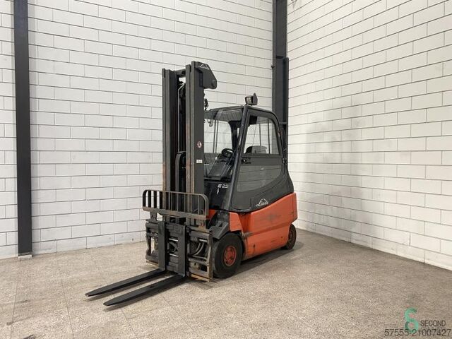 вилочный погрузчик Linde E25