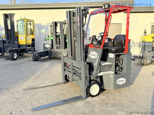 четырёхсторонний автопогрузчик Combilift C3000CB GAS TRIPLEX 4900 FREE-LIFT