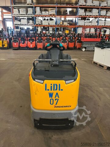 буксировочный тягач Jungheinrich EZS 350