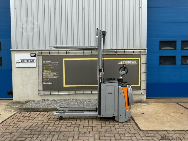 VS-22426 Электрический штабелер DUO Still, 2021 г.в., 1 724 мм, мало моточасов STILL EXDSF20