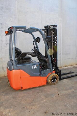 вилочный погрузчик Toyota 8FBEK16T