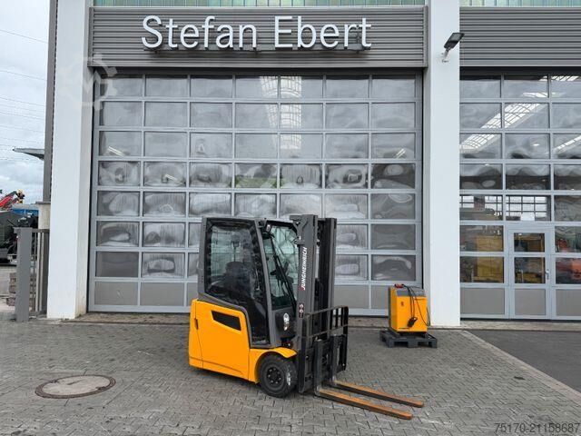 вилочный погрузчик Jungheinrich EFG 215 / Triplex: 4.25m! / SS / nur 3.298h!