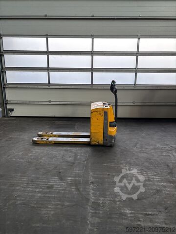 Электрические палетные тележки Jungheinrich EJE 120