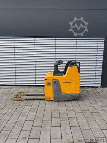 Электрические палетные тележки Jungheinrich ERE 120 FP Baujahr 2021 Lithium