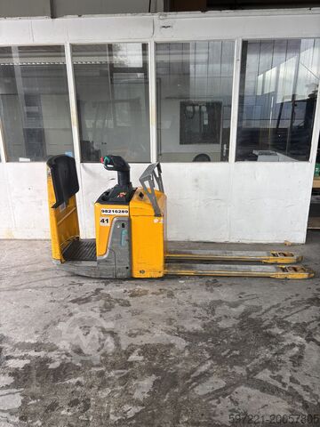 Электрические палетные тележки Jungheinrich ERE  120 FP Lithium 1600mm