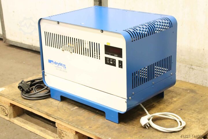 Зарядное устройство для вилочного погрузчика 24 В 260-300 Ач Sonnenschein dryfit TL  24V 260-300 Ah