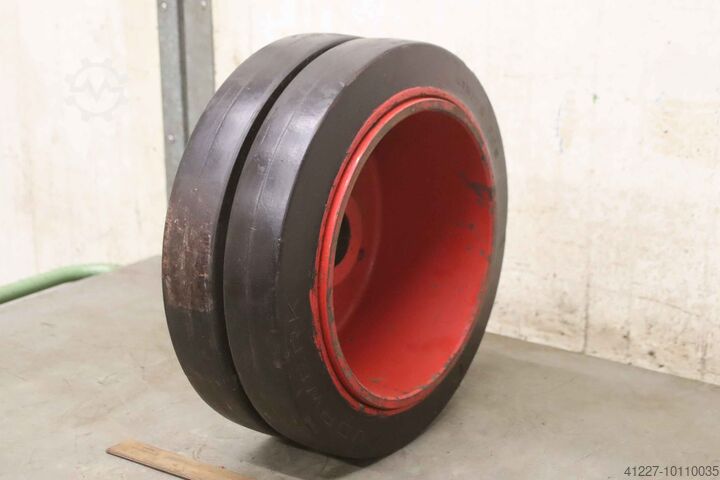 Колесо для тяжелых условий эксплуатации unbekannt 415/75-305