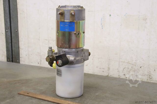 Гидравлический насос для электрического вилочного погрузчика 24 В 2,2 кВт Bosch Jungheinrich 0 542 015 191 / 1 547 220 535  ESE 320