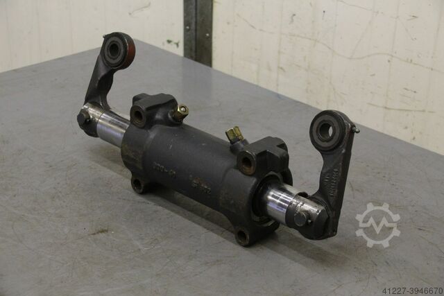 поворотная ось Unbekannt J024520404