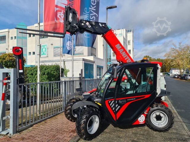 Телескопический погрузчик жесткий Manitou ULM 412 H Comfort