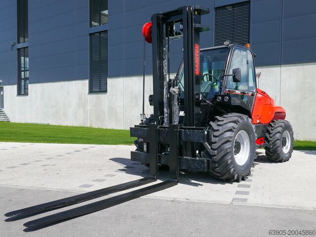 Вездеходный вилочный погрузчик Manitou M 50-4