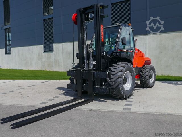 Вездеходный вилочный погрузчик Manitou M 50-4
