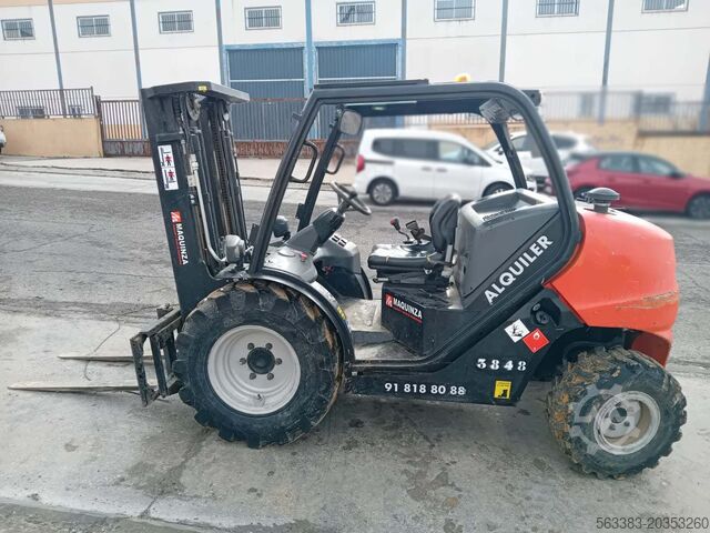 Вилочный погрузчик высокой проходимости Manitou MC18.4 D
