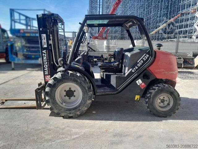 Вилочный погрузчик высокой проходимости Manitou MC18.4 D
