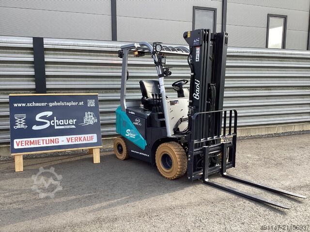 Электрический 4-х колесный вилочный погрузчик Baoli KBE20 Li G1