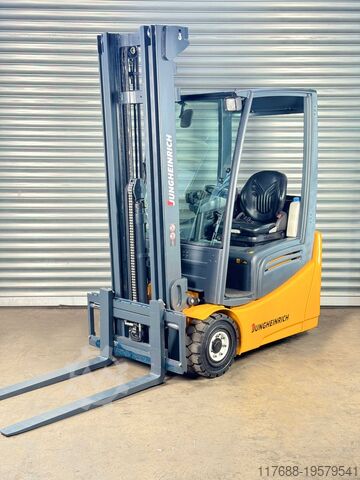 Электрический трехколесный велосипед Jungheinrich Service Neu - Batterie 85% - 5,5m Hub - 1,8t